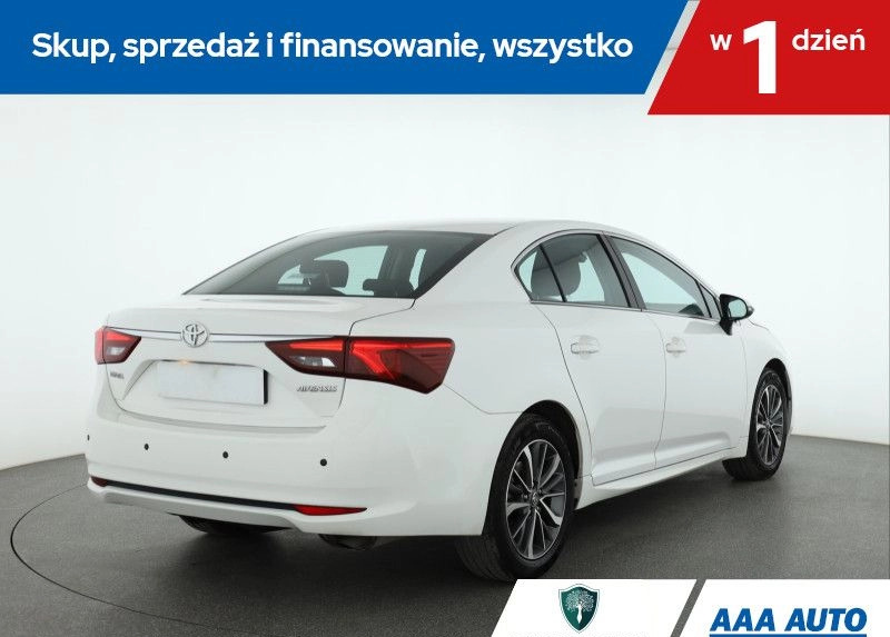 Toyota Avensis cena 58000 przebieg: 89192, rok produkcji 2016 z Wejherowo małe 232